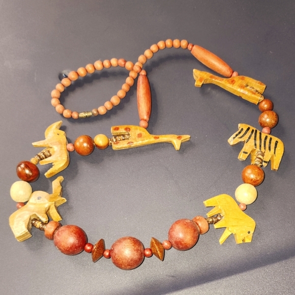 VINTAGE Rare 80s Boho Safari Wooden Animal Chunky Necklace - Picture 10 of 13